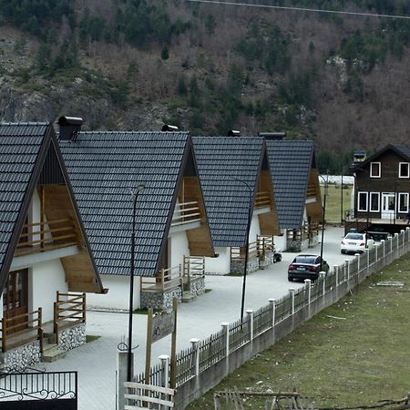 Bujtinat e lugines Valbone Aparthotel Exterior foto
