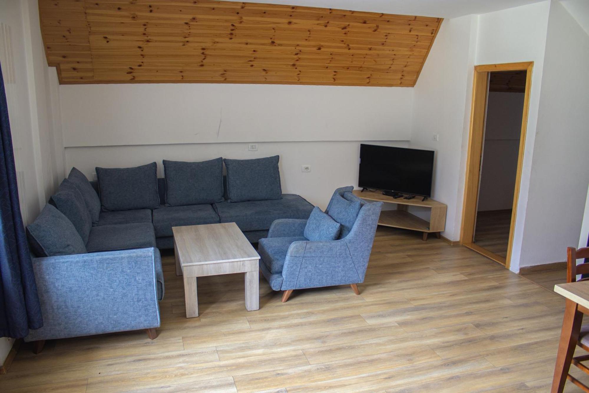 Bujtinat e lugines Valbone Aparthotel Exterior foto
