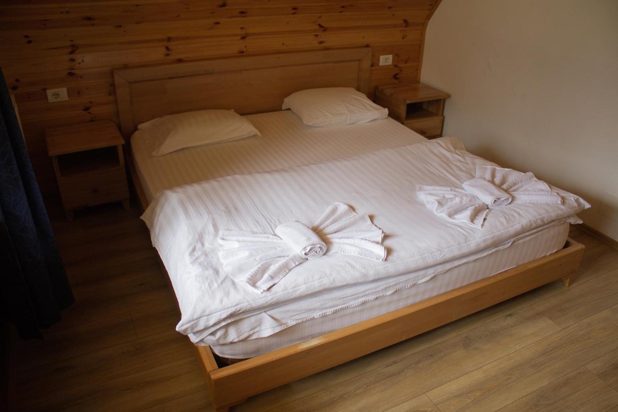 Bujtinat e lugines Valbone Aparthotel Exterior foto