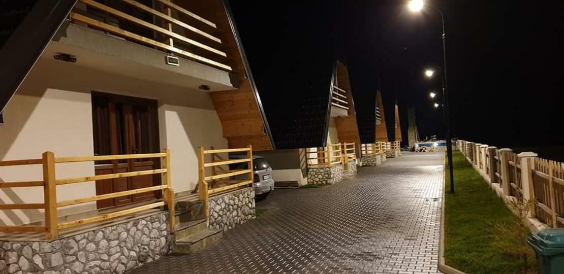 Bujtinat e lugines Valbone Aparthotel Exterior foto